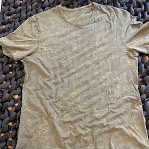 Lululemon basic t-shirt